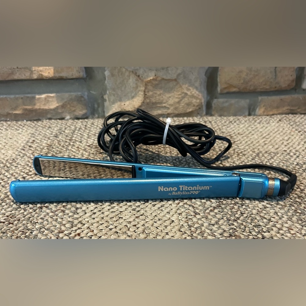 Babyliss Pro Nano Titanium Flat Iron 1" Tested
